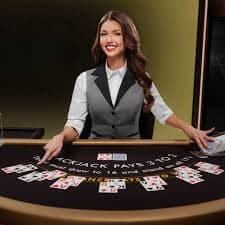 Antarmuka aplikasi mobile epicplay88 menampilkan menu utama dengan opsi Liga 1, live dealer, dan slot games